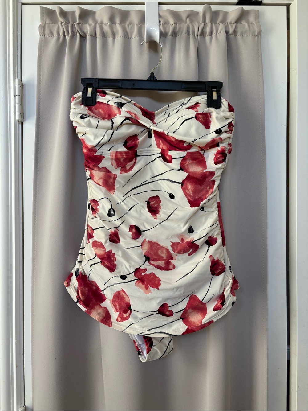 Jantzen Cream One-Piece Swimsuit with Red Floral Print